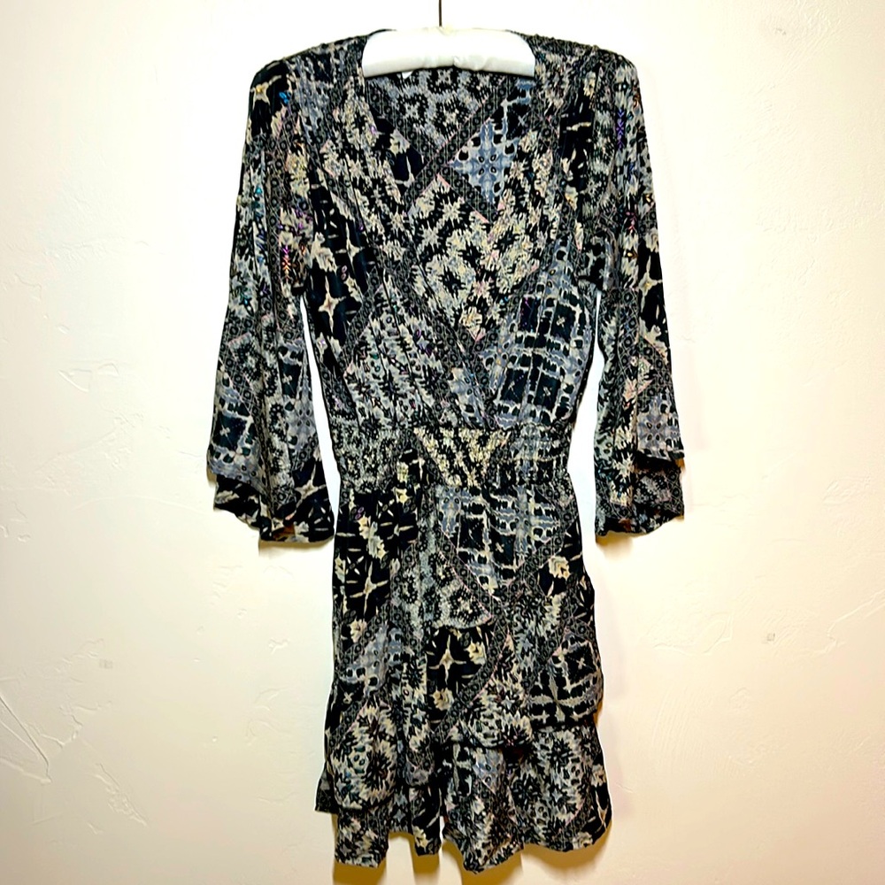 Paani NWOT S V-Neck Dress